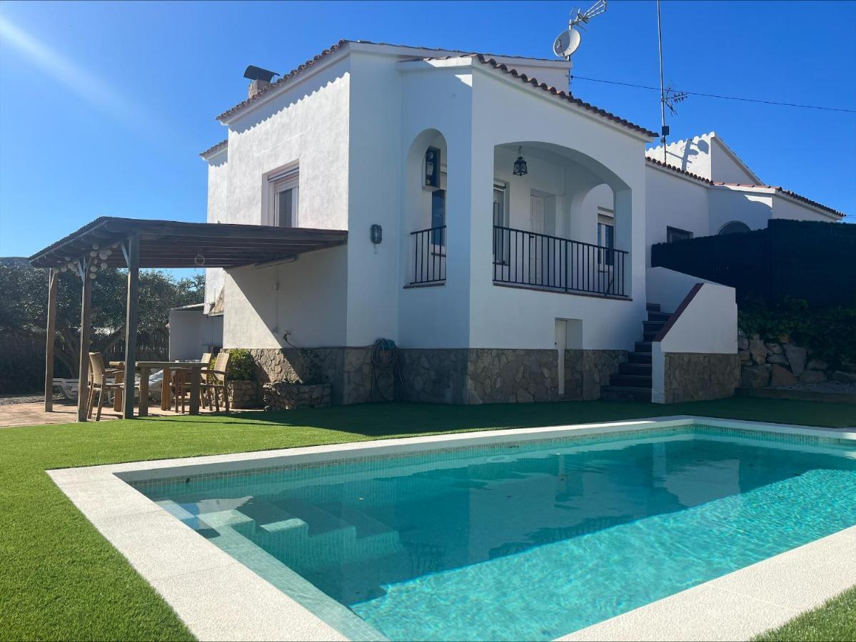 Alemanya 38 Torroella de Montgrí Exterior foto